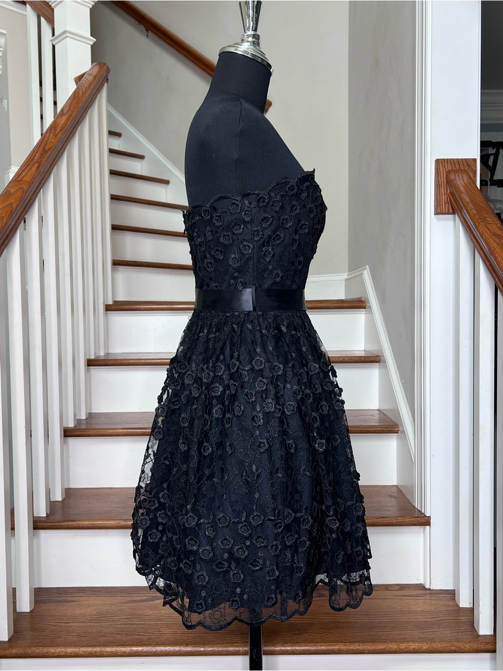 Oleg Cassini Black Strapless Floral Lace Party Dress Fit & Flare Size 2 - Picture 4 of 9